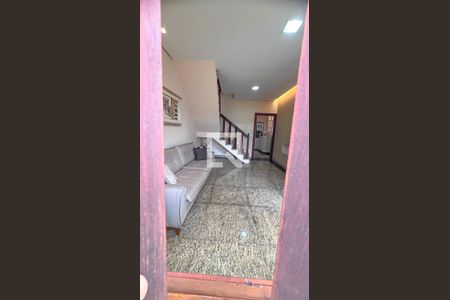 Sala de casa à venda com 4 quartos, 270m² em Guarani, Belo Horizonte