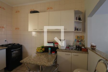 Apartamento à venda com 68m², 2 quartos e 1 vaga Apartamento à venda com 68m², 2 quartos e 1 vagaCozinha e Área de Serviço