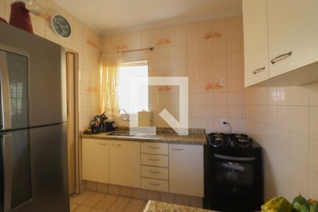 Apartamento à venda com 68m², 2 quartos e 1 vaga Apartamento à venda com 68m², 2 quartos e 1 vagaCozinha e Área de Serviço