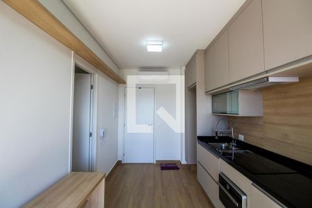 Sala/Cozinha de apartamento para alugar com 1 quarto, 28m² em Vila Independência, São Paulo