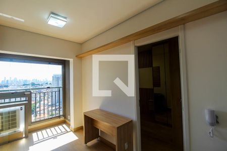 Sala/Cozinha de apartamento para alugar com 1 quarto, 28m² em Vila Independência, São Paulo