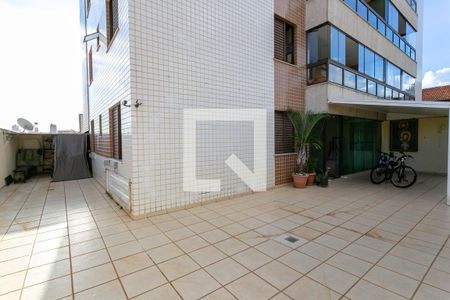 Varanda de apartamento para alugar com 4 quartos, 200m² em Sagrada Família, Belo Horizonte