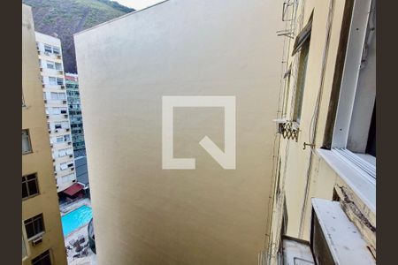Sala vista  de apartamento à venda com 1 quarto, 32m² em Copacabana, Rio de Janeiro