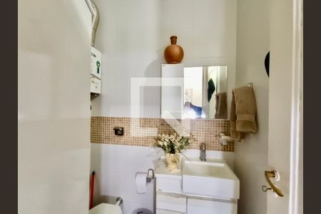 Suíte banheiro  de apartamento à venda com 1 quarto, 32m² em Copacabana, Rio de Janeiro