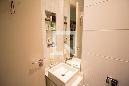 Banheiro Social de apartamento à venda com 3 quartos, 90m² em Botafogo, Rio de Janeiro