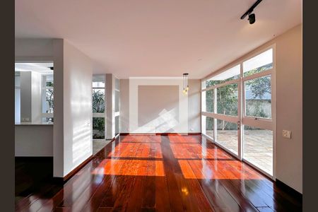 Sala de casa à venda com 4 quartos, 357m² em Brooklin, São Paulo