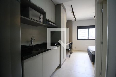 Entrada de apartamento à venda com 2 quartos, 65m² em Moema, São Paulo