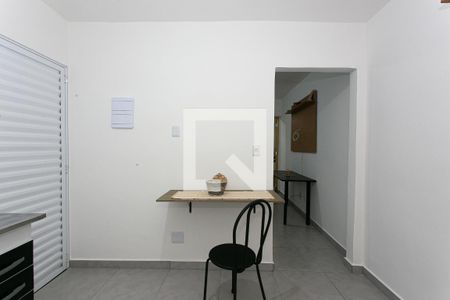 Cozinha de apartamento para alugar com 1 quarto, 25m² em Vila Aricanduva, São Paulo