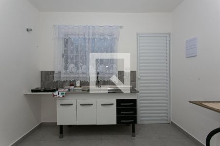 Cozinha de apartamento para alugar com 1 quarto, 25m² em Vila Aricanduva, São Paulo