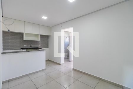 Sala/Cozinha de kitnet/studio para alugar com 1 quarto, 24m² em Parque dos Camargos, Barueri