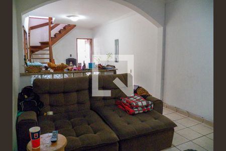 Sala de casa à venda com 4 quartos, 250m² em Parque Maria Domitila, São Paulo
