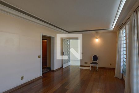 Sala 1 de casa à venda com 4 quartos, 200m² em Vila Mariana, São Paulo