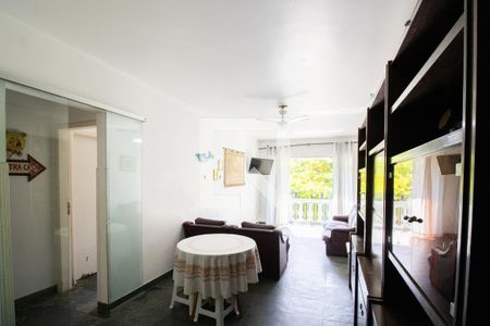 Sala de apartamento para alugar com 3 quartos, 100m² em Jardim Tejereba, Guarujá