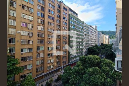 Vista da Sala de apartamento para alugar com 1 quarto, 48m² em Copacabana, Rio de Janeiro