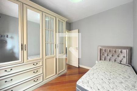 Quarto de apartamento para alugar com 2 quartos, 117m² em Higienópolis, Porto Alegre