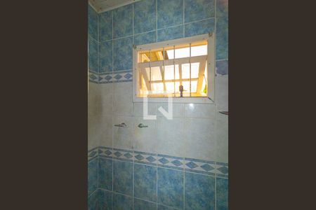 Banheiro de casa à venda com 2 quartos, 100m² em Marechal Rondon, Canoas