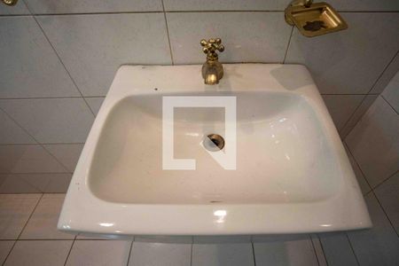 Lavabo de casa à venda com 3 quartos, 196m² em Piraporinha, Diadema