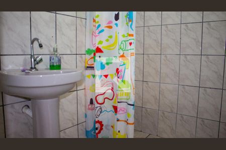 Banheiro  de casa para alugar com 1 quarto, 40m² em Pouso Alegre, Ribeirão Pires
