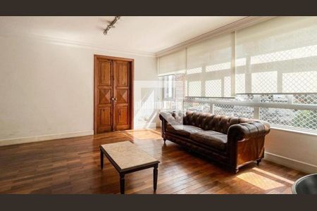 Apartamento à venda com 3 quartos, 174m² em Cerqueira César, São Paulo