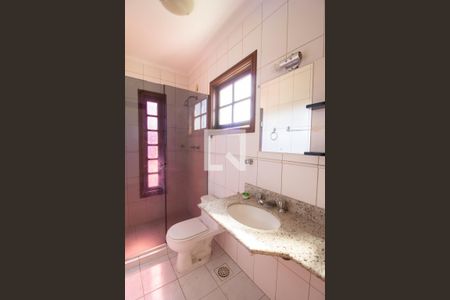 Banheiro da Suíte de apartamento à venda com 3 quartos, 200m² em Passo D’areia, Porto Alegre