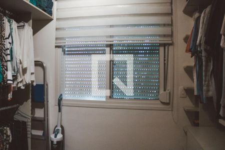 Closet da suíte de casa de condomínio para alugar com 2 quartos, 175m² em Parque Mandaqui, São Paulo