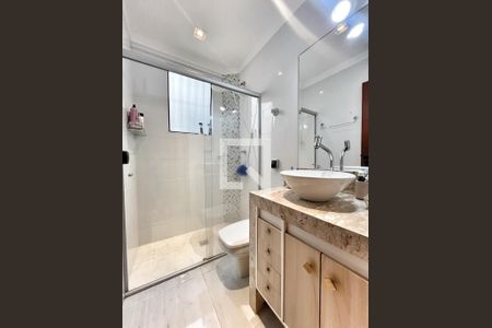 Banheiro de apartamento à venda com 2 quartos, 65m² em Serra, Belo Horizonte