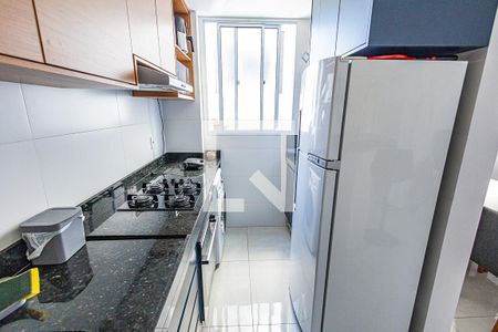 Cozinha de apartamento para alugar com 2 quartos, 44m² em Dona Clara, Belo Horizonte