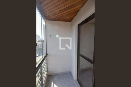 Sala / Varanda de apartamento à venda com 2 quartos, 50m² em Vila Carmosina, São Paulo