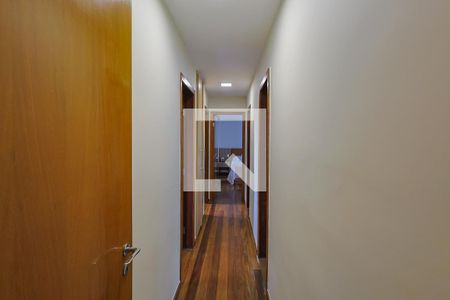 Corredor de apartamento à venda com 4 quartos, 134m² em Sion, Belo Horizonte