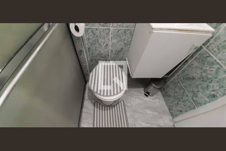 Casa à venda com 169m², 4 quartos e 2 vagas Casa à venda com 169m², 4 quartos e 2 vagasBanheiro Social