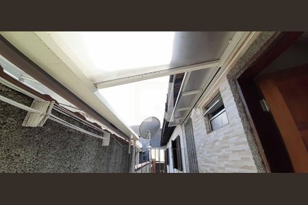 Casa à venda com 169m², 4 quartos e 2 vagas Casa à venda com 169m², 4 quartos e 2 vagasTelhado Retrátil