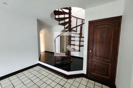 Sala de apartamento para alugar com 4 quartos, 274m² em Cosme Velho, Rio de Janeiro
