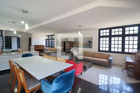 Sala de casa à venda com 4 quartos, 840m² em Jardim das Samambaias, Jundiaí