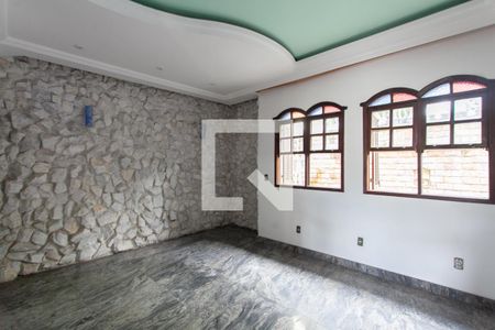 Sala 1 de casa à venda com 4 quartos, 200m² em Minas Caixa, Belo Horizonte