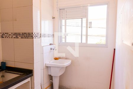 Cozinha e Área de Serviço de apartamento para alugar com 2 quartos, 40m² em Vila São Francisco (zona Leste), São Paulo