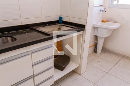 Cozinha e Área de Serviço de apartamento para alugar com 2 quartos, 40m² em Vila São Francisco (zona Leste), São Paulo