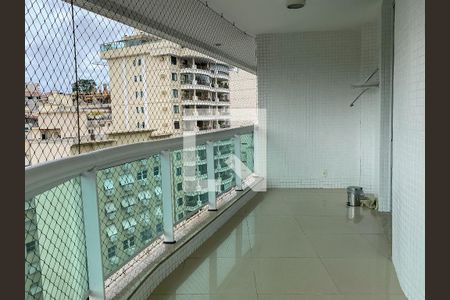 Varanda de apartamento para alugar com 3 quartos, 127m² em Icaraí, Niterói