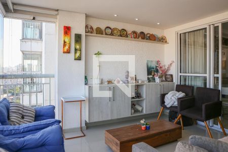 Sala e Sacada de apartamento à venda com 2 quartos, 70m² em Bom Retiro, São Paulo