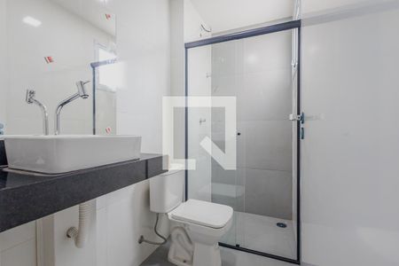 Banheiro de apartamento para alugar com 1 quarto, 35m² em Pinheiros, São Paulo