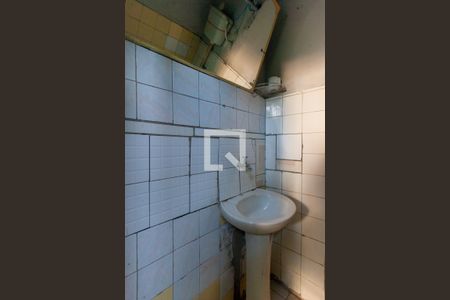 Banheiro de casa para alugar com 1 quarto, 50m² em Vila Prudente, São Paulo