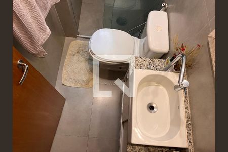 Banheiro de apartamento para alugar com 1 quarto, 33m² em Pompeia, São Paulo