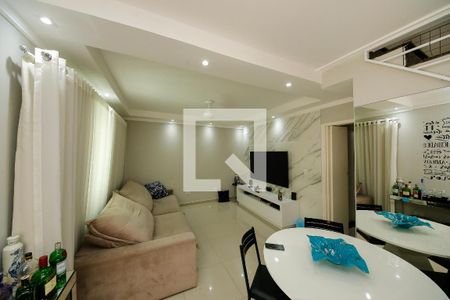 Sala de casa de condomínio à venda com 2 quartos, 100m² em Vila Lucia, São Paulo