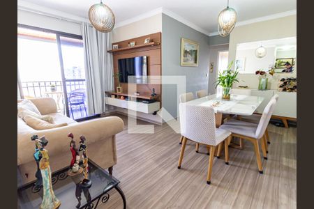 Sala de apartamento à venda com 3 quartos, 80m² em Vila Bertioga, São Paulo