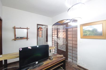 Sala de casa à venda com 4 quartos, 578m² em Céu Azul, Belo Horizonte