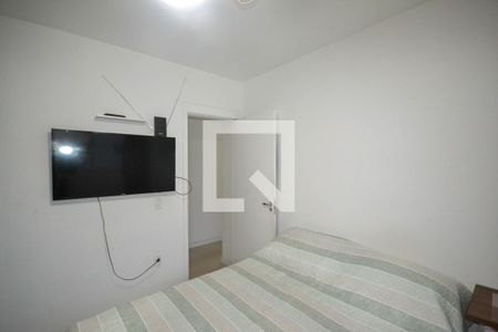Quarto 1  de apartamento para alugar com 2 quartos, 48m² em Jardim Alvorada, Nova Iguaçu