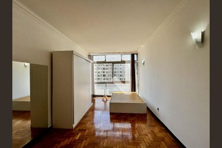 Quarto de apartamento à venda com 1 quarto, 57m² em Santo Agostinho, Belo Horizonte