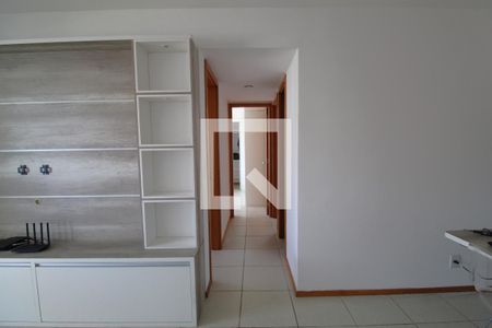 Sala - Corredor de apartamento para alugar com 3 quartos, 75m² em Jacarepaguá, Rio de Janeiro