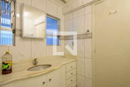 Banheiro da Suíte de apartamento à venda com 3 quartos, 95m² em Santana, Porto Alegre