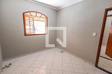 Quarto 1 de casa para alugar com 4 quartos, 96m² em Frei Leopoldo, Belo Horizonte