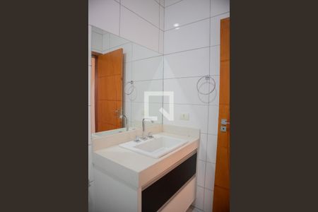 Banheiro da Suíte de casa de condomínio para alugar com 3 quartos, 240m² em Parque Ortolândia, Hortolândia